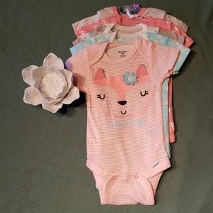 5-piece Gerber set of onesies